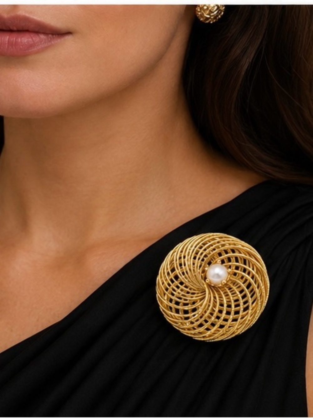 Vintage Gold Tone Spiral Wire Brooch Faux Pearl Crown Set Swirl Pin 1.8”